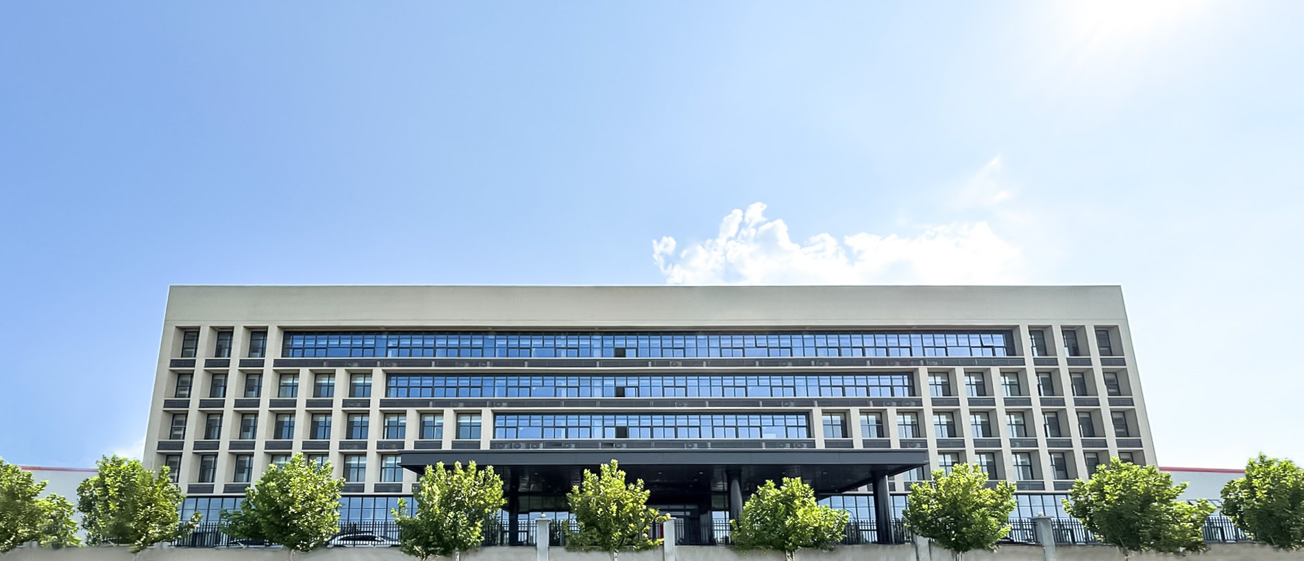 usine de chariots élévateurs, fabricant d'équipements de manutention